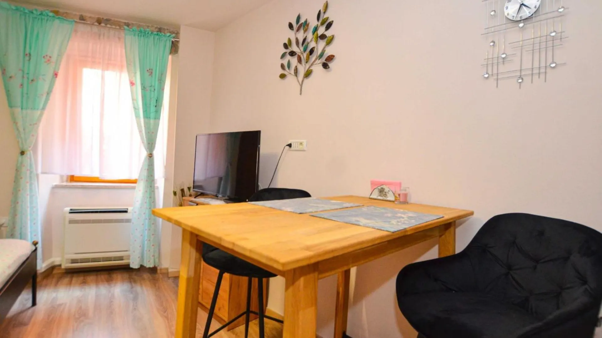 Charming Studio In The Heart Of Rovinj, Steps From Carera Street Rovinj