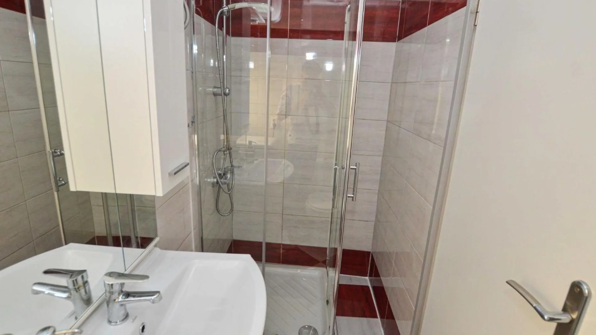 Apartment Charming Studio In The Heart Of Rovinj, Steps From Carera Street